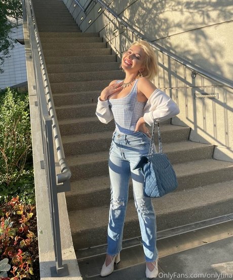 sooofina model exclusive pictures