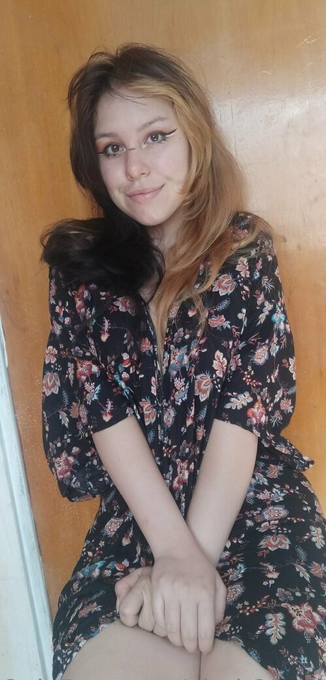 alrak66elocin sexy model photo