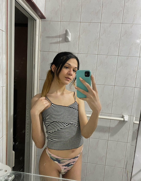 blondetrap001 top model picture