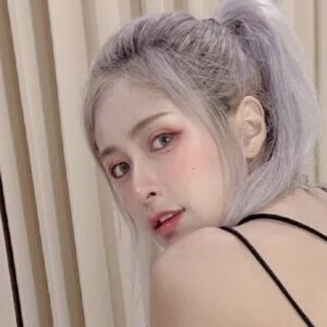 Khunkeekie top model photos