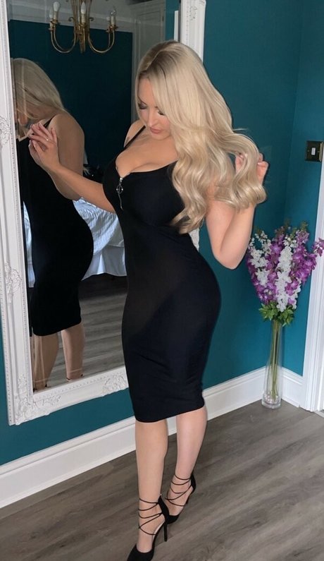 arab muscle onlyfans adult photo