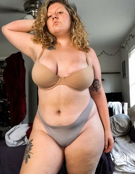 monster tits onlyfans free photos