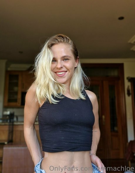 petite skinny onlyfans sex gallery