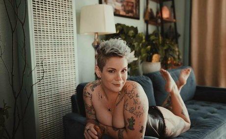 gemidemure sex model image