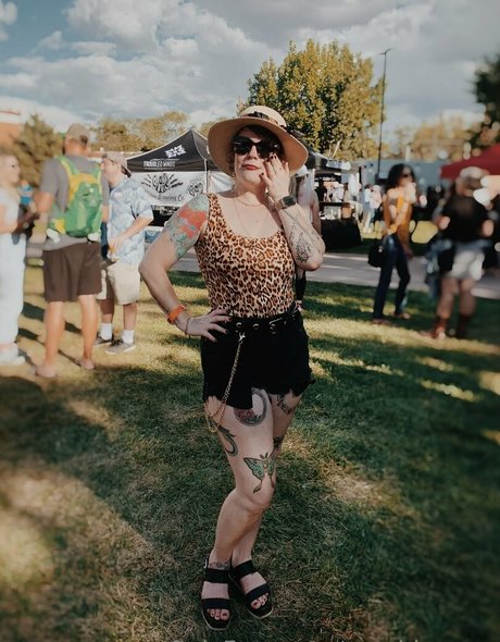 girlfriend onlyfans sexy photo