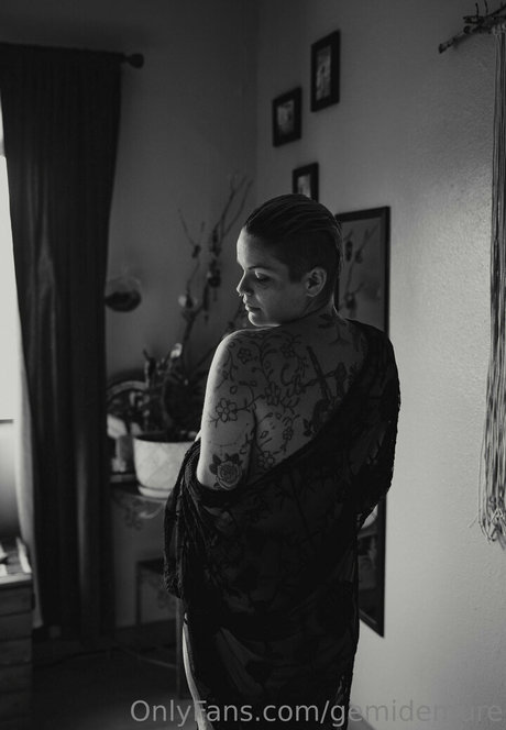 gemidemure nude model galleries