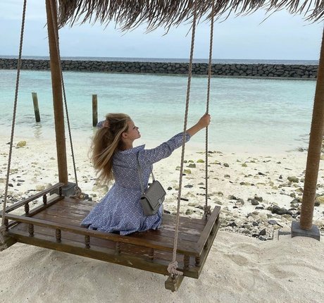 Dianaholiday model erotic pic