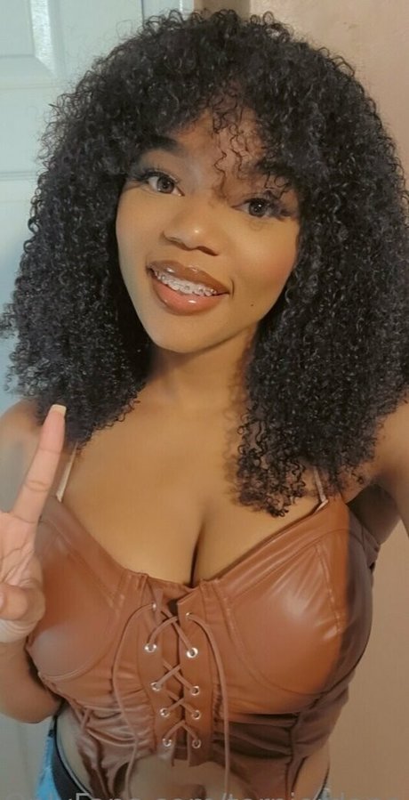 outdoor shower onlyfans sexy naked photo