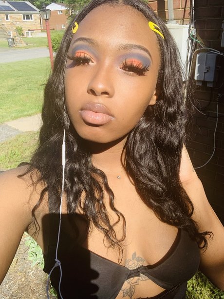 Uniquee_ pornstar hot pictures