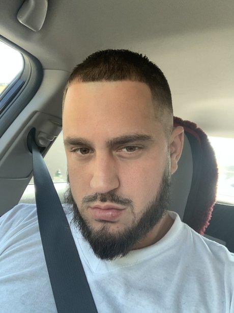 Dickendowng nude actress img