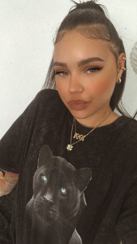 Milena Bianca hot model pictures