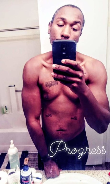 social media influencer onlyfans exclusive pic