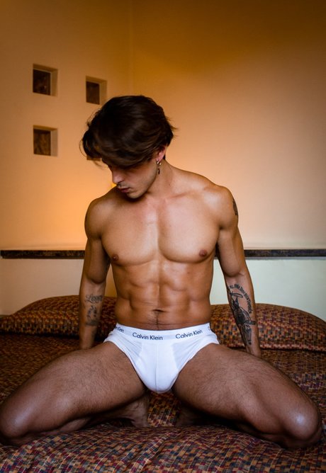 Moreno Private model hd pics