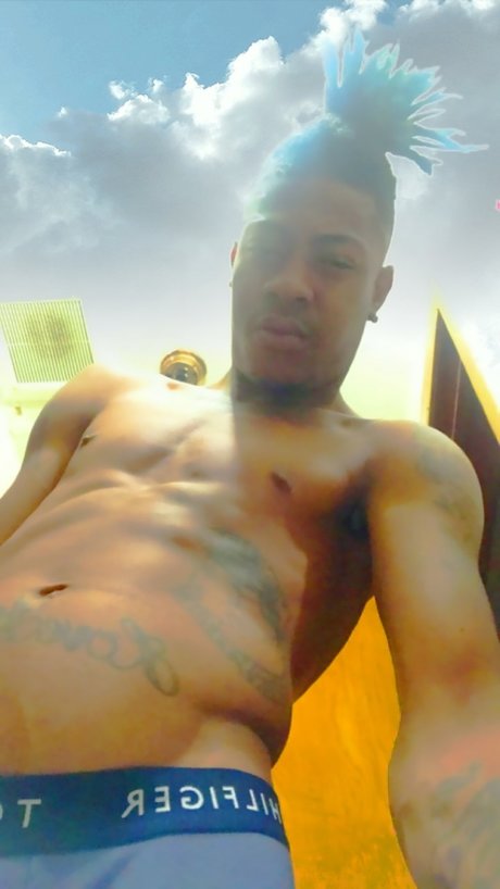 414MeatSlangga model nude pic