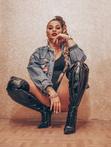 Flawlezzzz nudes pornstar img