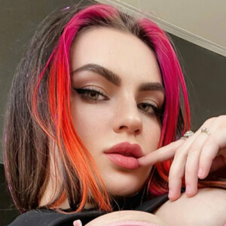 dragongirlcosplay free pornstar photos