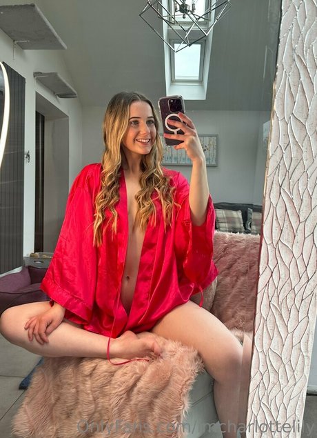 imcharlottelily exclusive star galleries