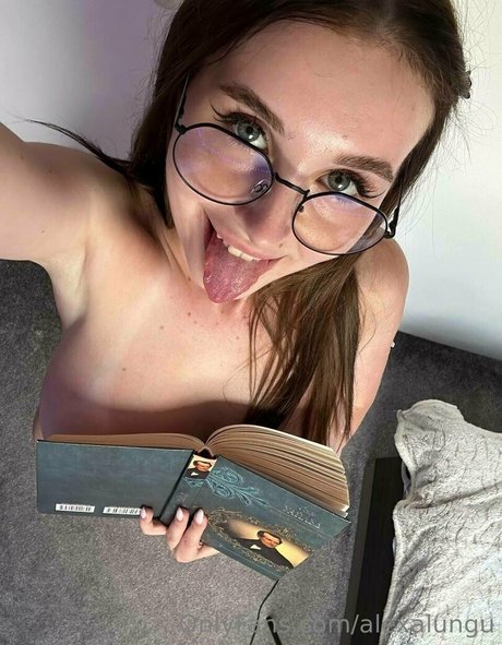 asian teen onlyfans nude image