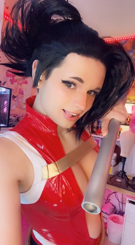 its peachybunnn model free photo