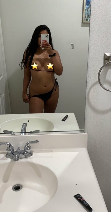 Reddotbitch pornographic model picture