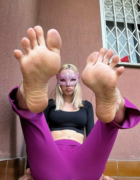 fetishsong beautiful star picture