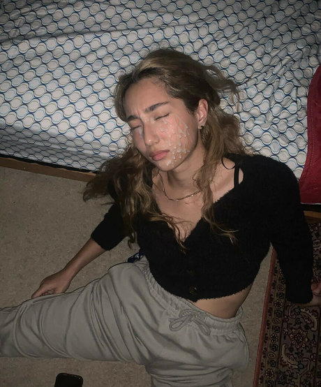 Sabrina Pezeshkian naked actress picture