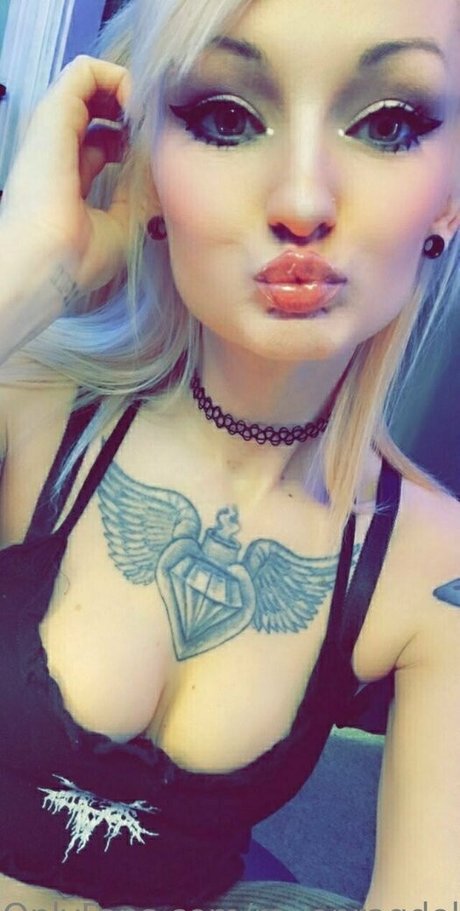 ravenragdoll naked actress pics