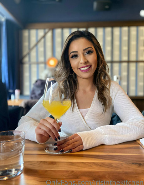 irisinthekitchen porn model photos