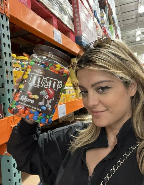 outdoor milf onlyfans sex picture