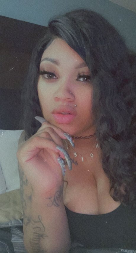 Ms FEEDME_ model hd images