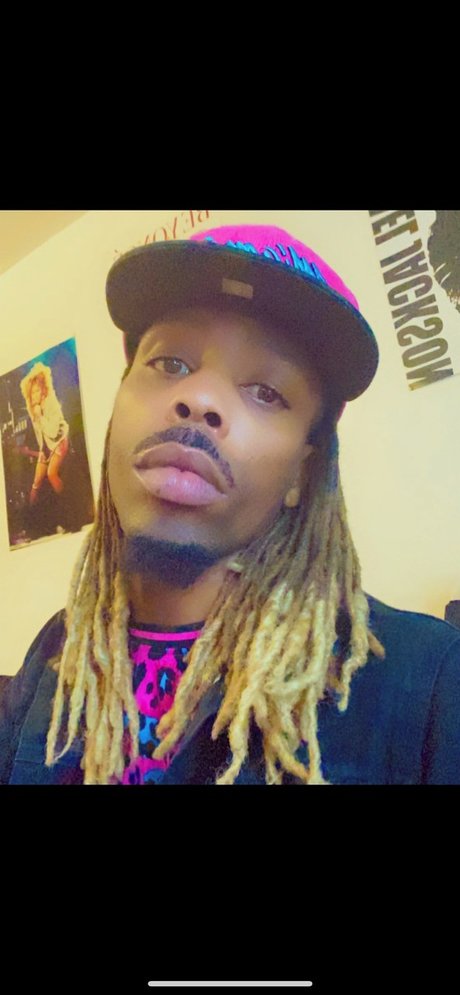 GoldiloXXX Versace model high quality galleries