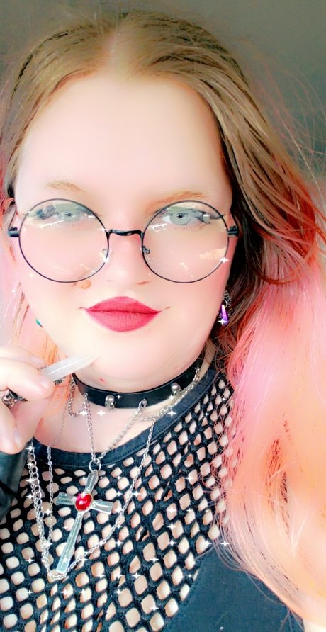 Cursity Darkness pornstar nude gallery