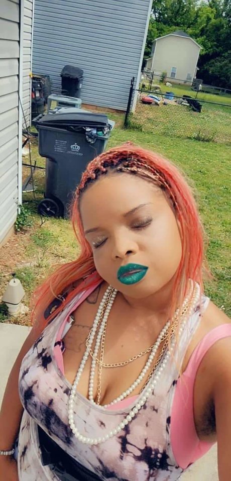 Phoenix quot ParaDyce quot Royal top actress archive