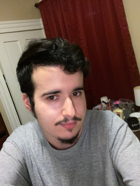 Nathan Baker star erotic pic