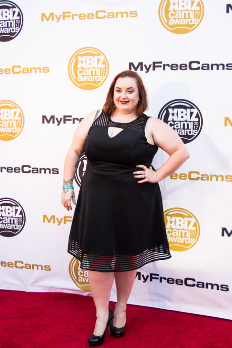 Curious Clover FREE xxx pornstar pic