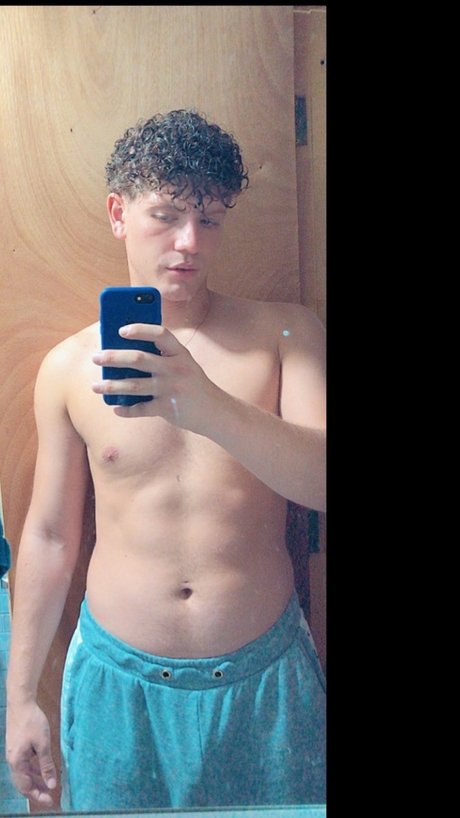 Nicol s Milling xxx model photo