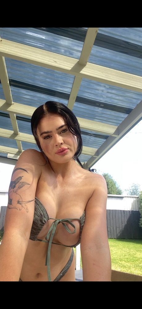 Anna Petite porn model images