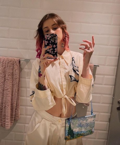 Gabi Cattuzzo hd actress photo