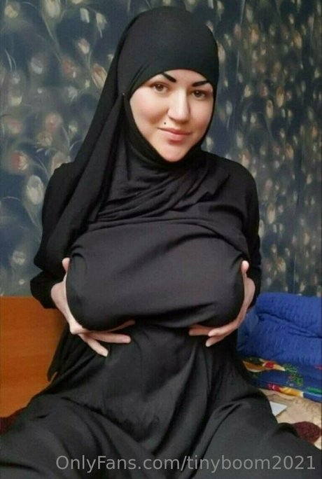 tinyboom2021 erotic star galleries