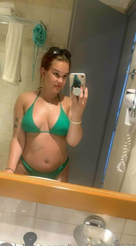 tinyboom2021 art actress image