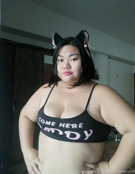 ameenachubbycutie model porn img
