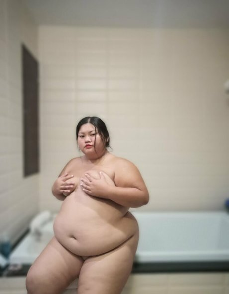 ameenachubbycutie star nude img