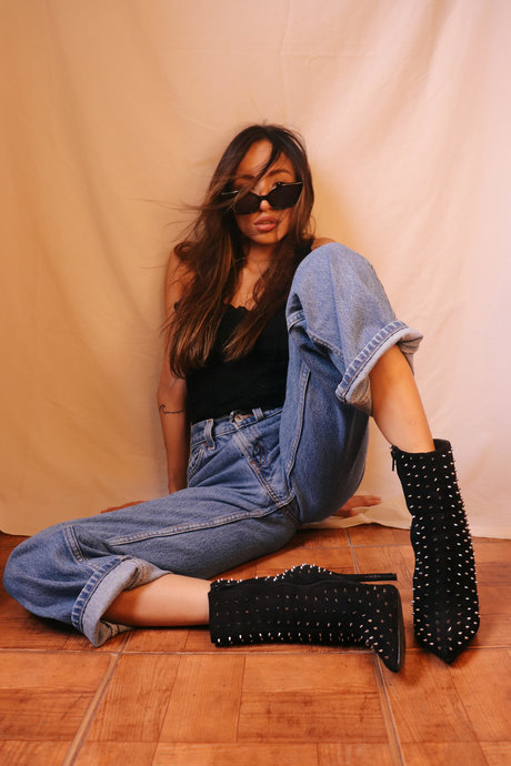 skinny brunette onlyfans xxx archive