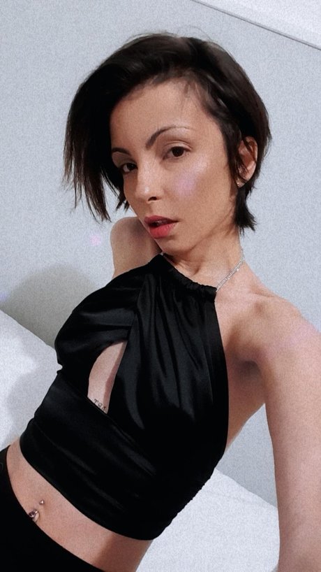 Be my daddy_ model sexy image