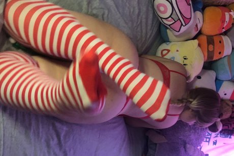 Ally Wednesday nudes model pictures