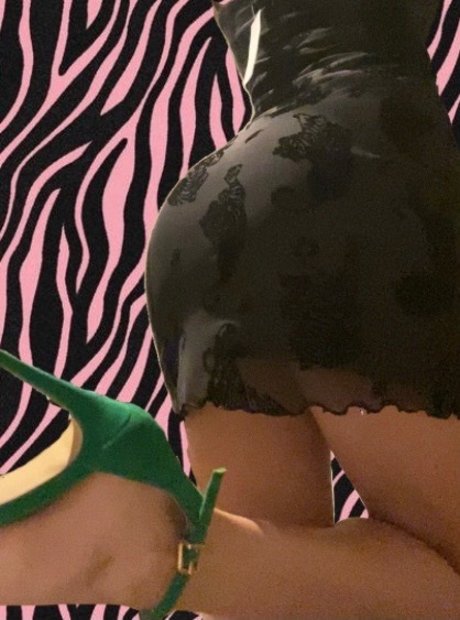 paradisepetite pornstar adult pictures