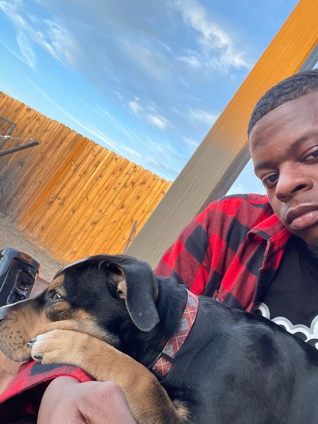 Papi Jaybee naked model picture