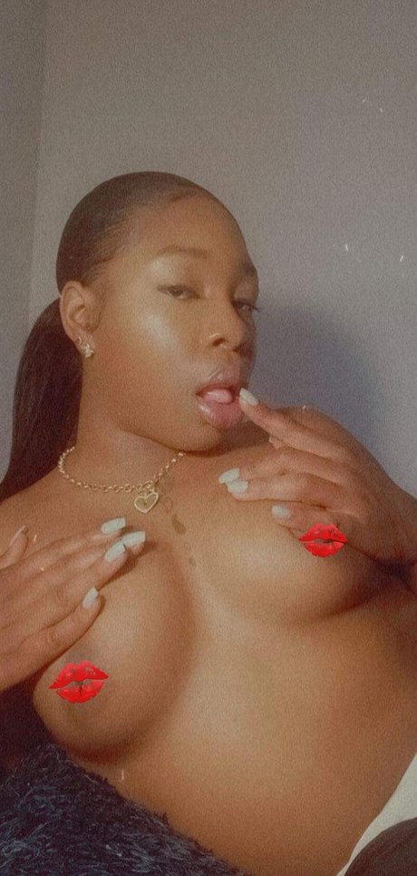 PayherFast erotic model photo