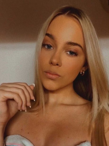 Nikola Bajkov_ art pornstar galleries