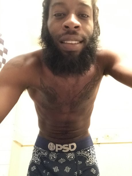 Chocolate snoop pornstar erotic pic